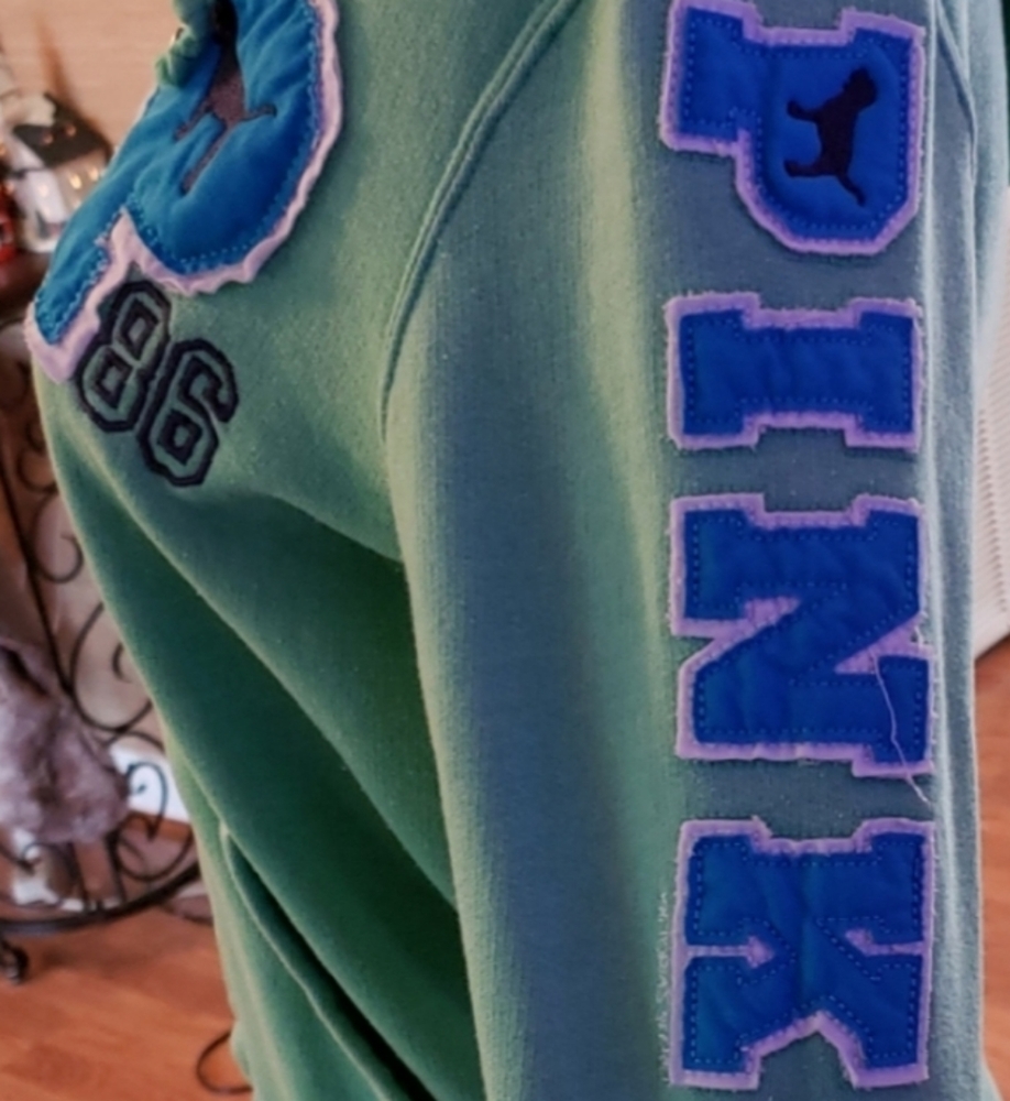 💕🔥 Pink hoodie awesome color! Very rare. Vintage